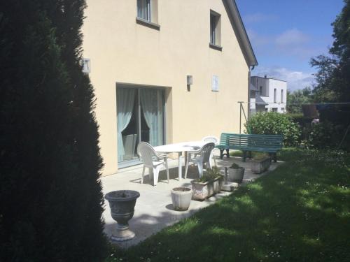 Saint-Planchers Apartment | Maison d'Hôtes Beauchamp