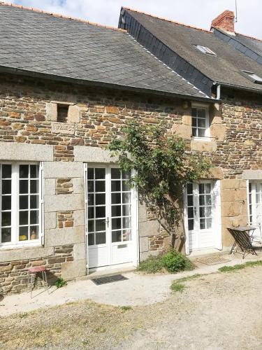 Sougeal House | Maison de Charles