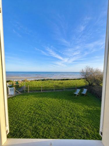 Bernieres-sur-Mer House | Maison Front de mer accès direct plage