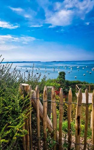 Plouezec House | Maison Lazo - Face à la mer - Bord de Plage - 5 chambres - 10 min de PAIMPOL