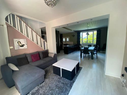 Pin - Vert Galant House | Maison Maurice