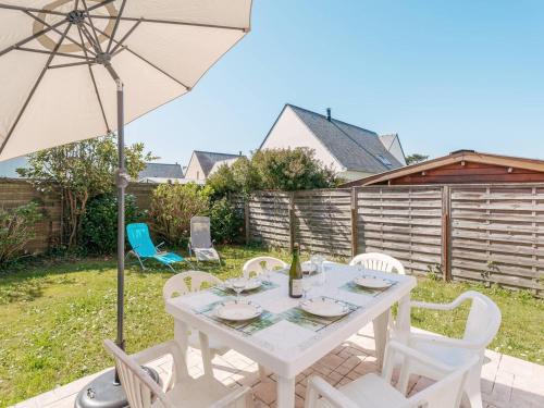 Locmariaquer Villa | Maison mitoyenne à Locmariaquer, 4 pièces, 47m², animaux acceptés - FR-1-477-252