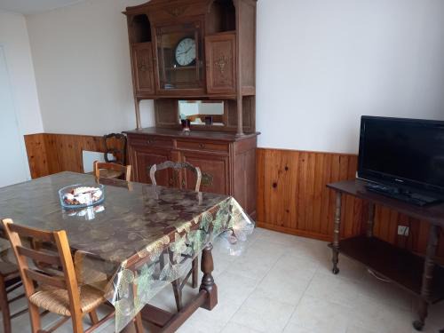 Englesqueville-la-Percee House | Maison proche plages OMAHA BEACH