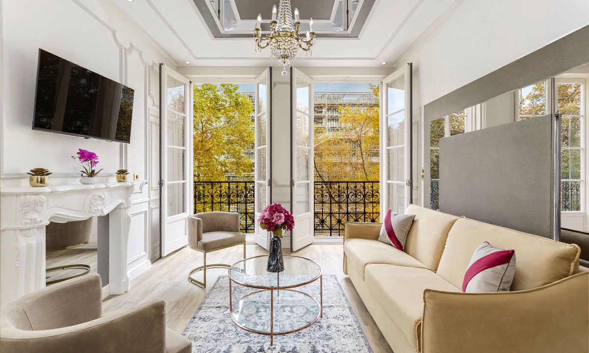 Arts-et-Metiers Apartment | Merveil Luxury Suite - Martin VII