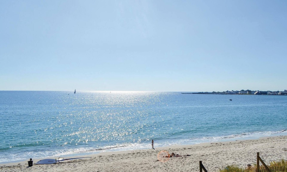 Plobannalec-Lesconil House | Millepertuis is a renovated detached cottage with a comfortable country-style interior.