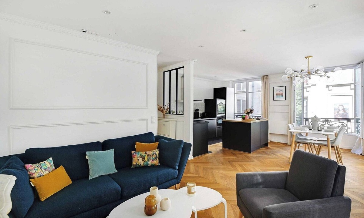 Enfants-Rouges Apartment | Mobility Lease: Rue de Saintonge, Le Marais