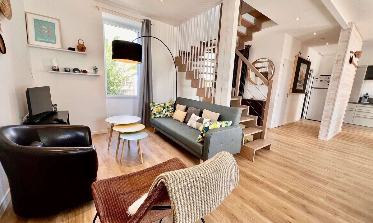 Quiberon Villa | Modern 4BR Home in Quiberon with Garden, 600m from Beach, Sleeps 8