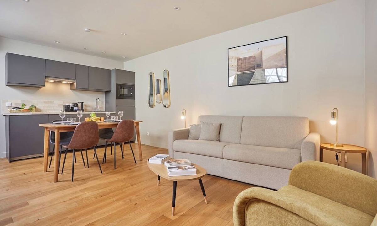 Bonne-Nouvelle Apartment | Modern Apartement Center of Paris