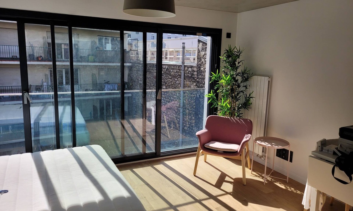 Necker Apartment | Modern apartment in Paris - Long-term rental only