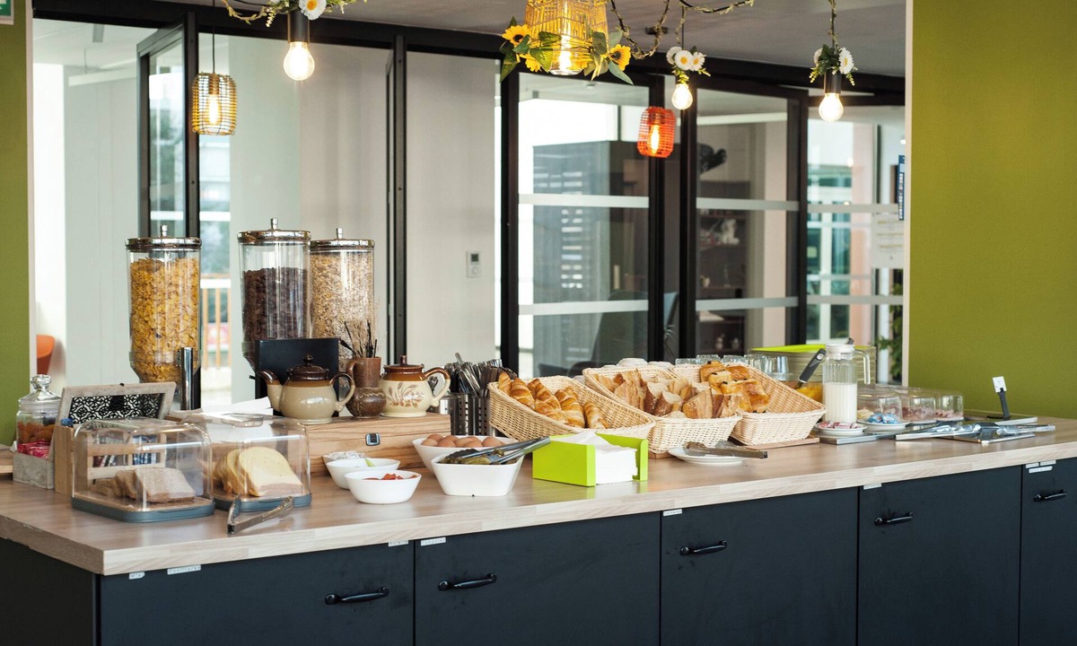Clichy Hotel | Moov'Appart Hotel Clichy
