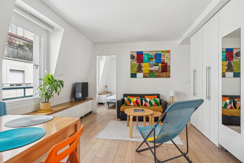 Quartier Sainte-Marguerite Apartment | Nice apartment in the heart of Paris by Weekome