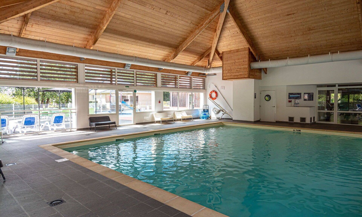 Saumur House | Nice apartment in villa for 4 guests with pool, internet, TV, terrace and pets allowed