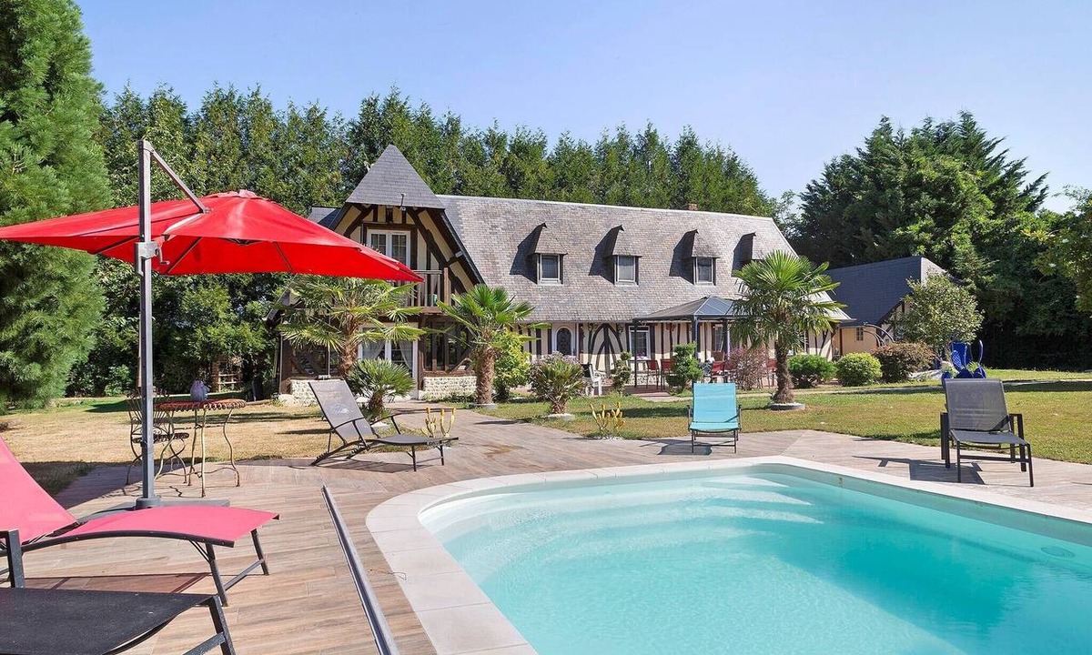 Lieurey Villa | Normandy House: Spa, Pool, Jacuzzi & Tennis – 12 Guests