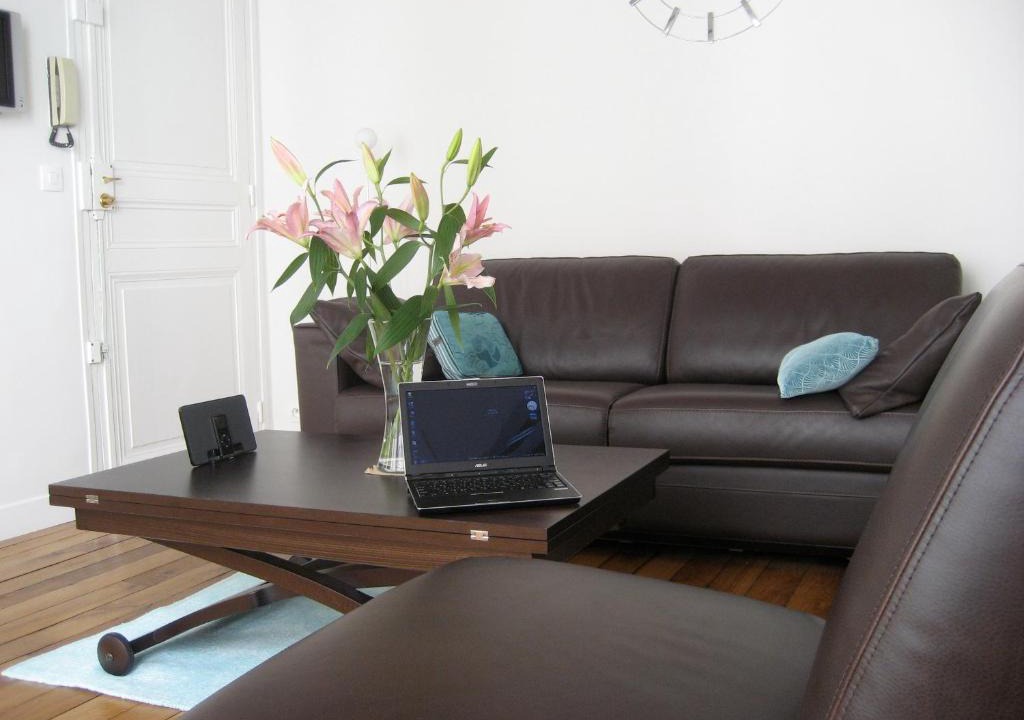 Gaillon Apartment | Opera Apartment