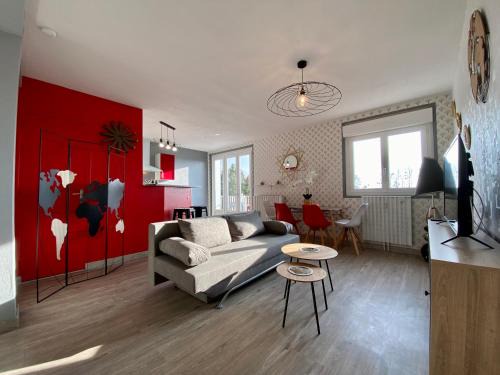 Pontorson Apartment | PANORAMA Balcony