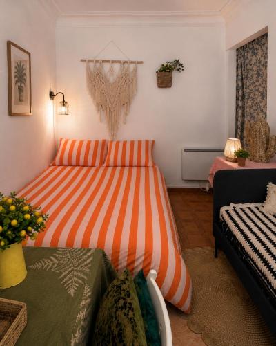 Porte-Dauphine Apartment | Paris Eiffel Quiet Cool Apartment