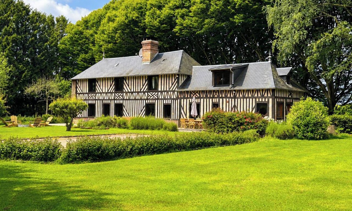 Saint-Philbert-des-Champs House | Philbert's Office, Charming House for 14 People