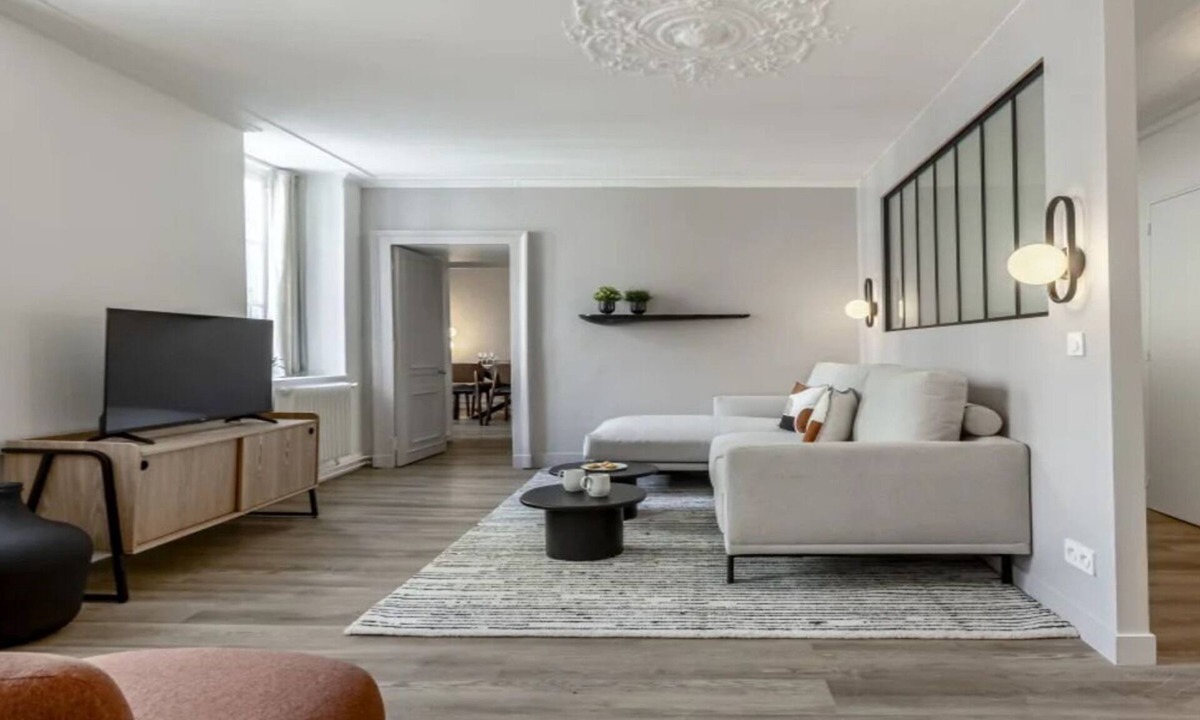 Vivienne Apartment | Place de l'Opera- A pristine 4 bedroom family jewel!