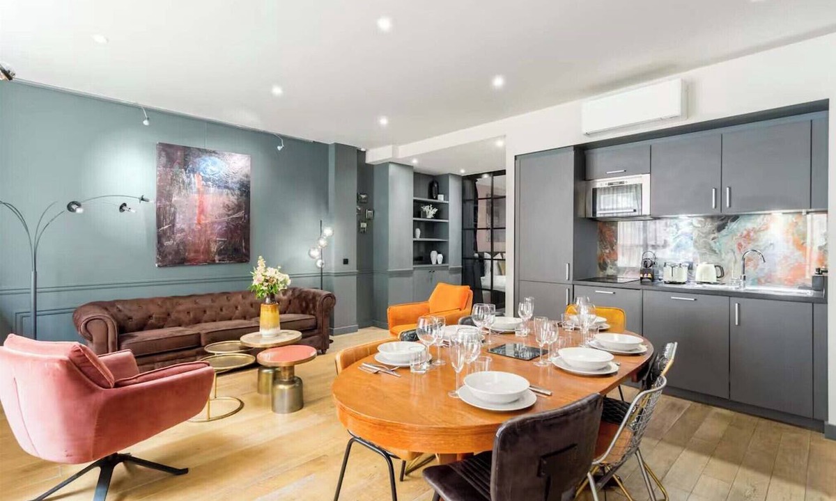 Archives Apartment | Place des Vosges, Apartment with Air Conditioning