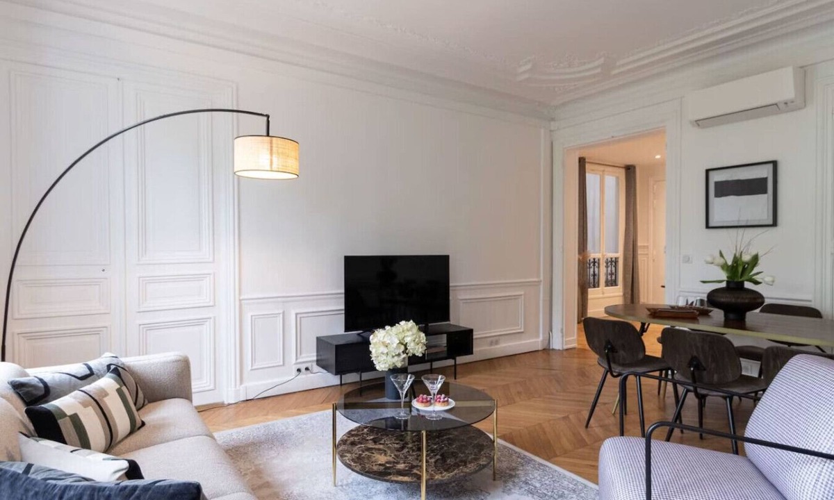 Faubourg-du-Roule Apartment | Premium 4Bedrooms ChampsElysée ArcdeTriomphe