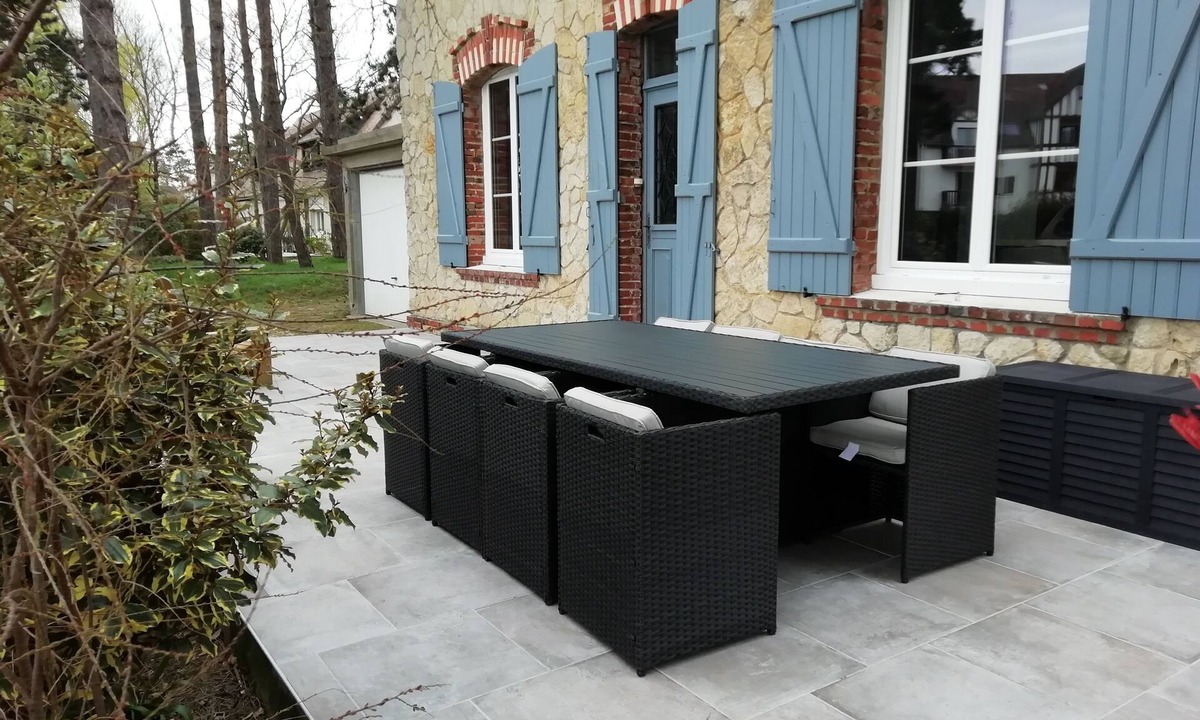 Le Home House | Presbytery by the sea