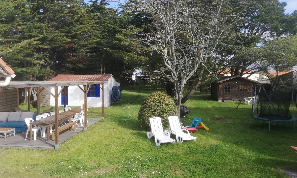 Prefailles House | Propriété à 800 m des Plages sur Terrain Boisé de 3000 m2