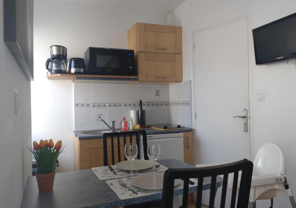 Plerin Apartment | Quartier calme sur le port de plaisance et le GR34