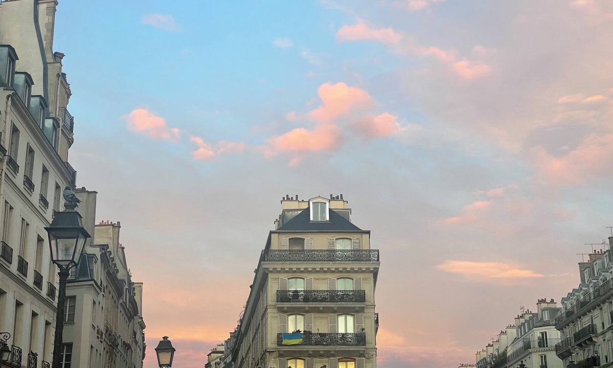 Saint-Gervais Apartment | Quiet and Authentic Corner of the Marais