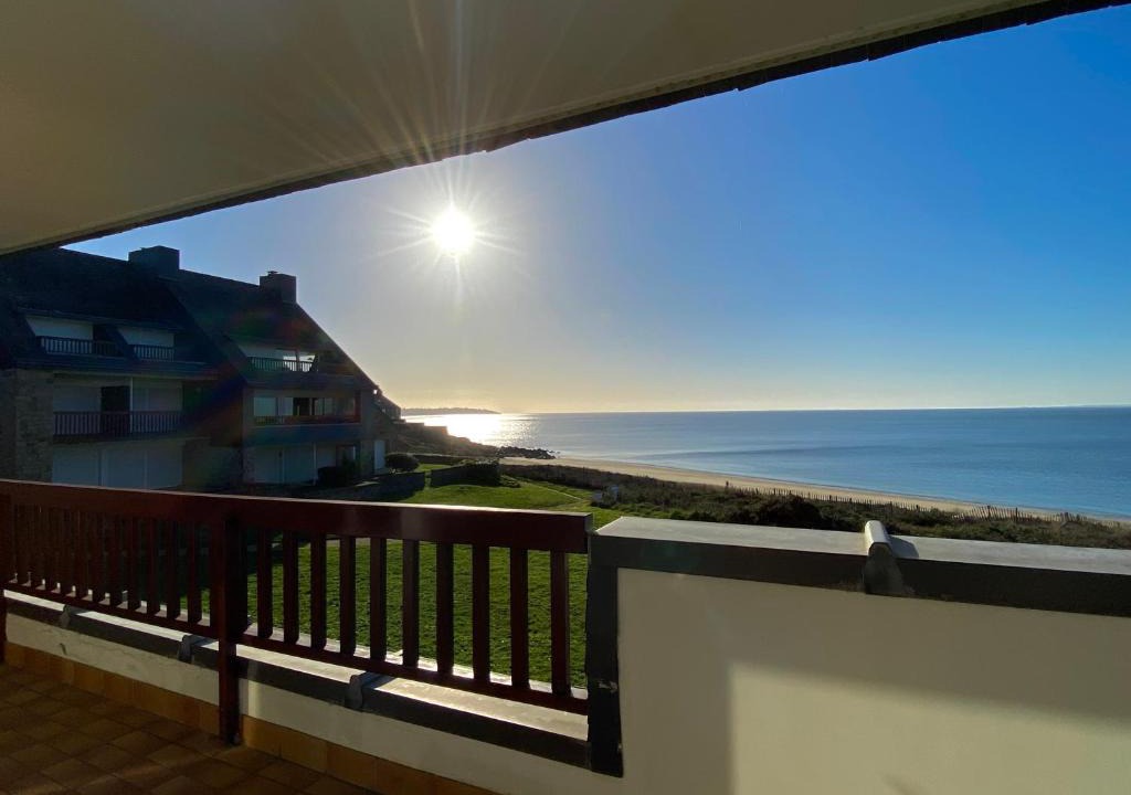 Arzon Apartment | REF 025 Appartement pour six personnes très belle vue mer plage du Fogeo