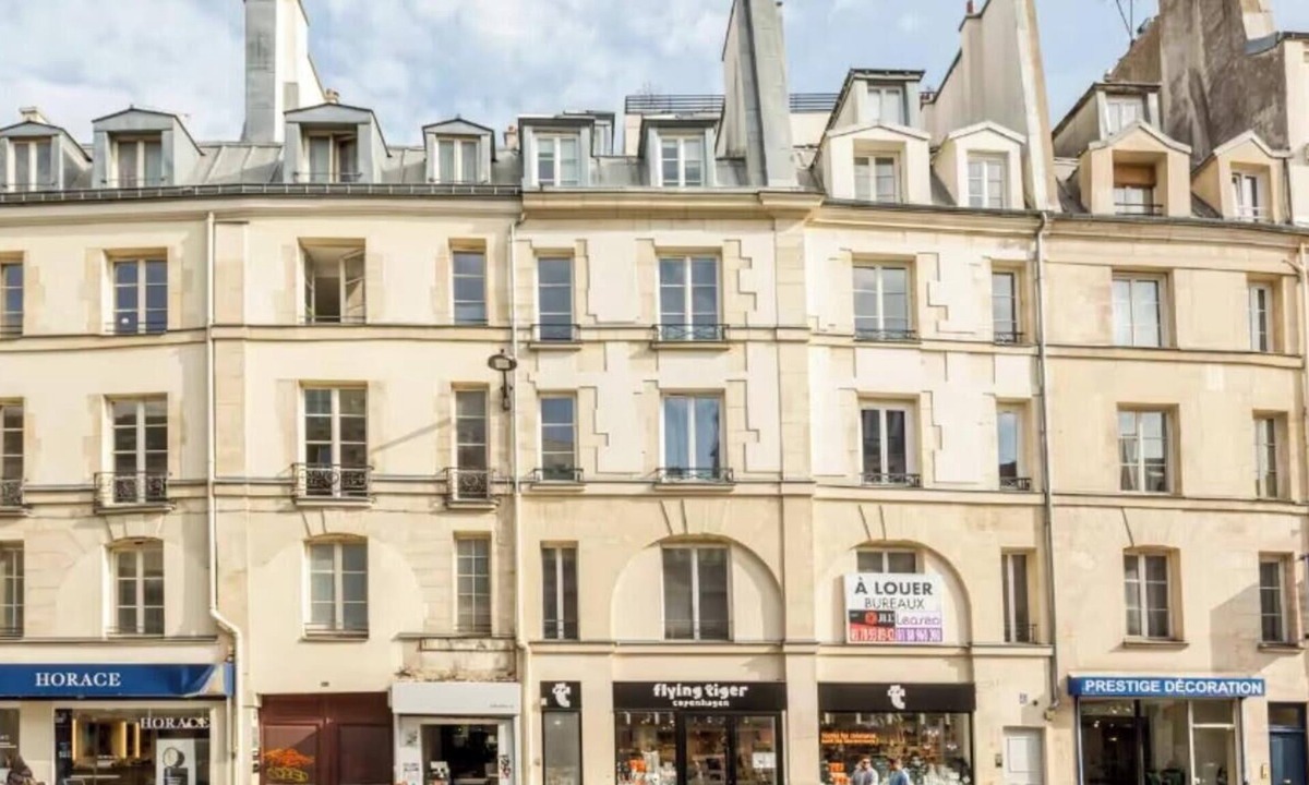 Quartier de la Roquette Apartment | Refined Bastille Residence For 10 Guests In Prime Location