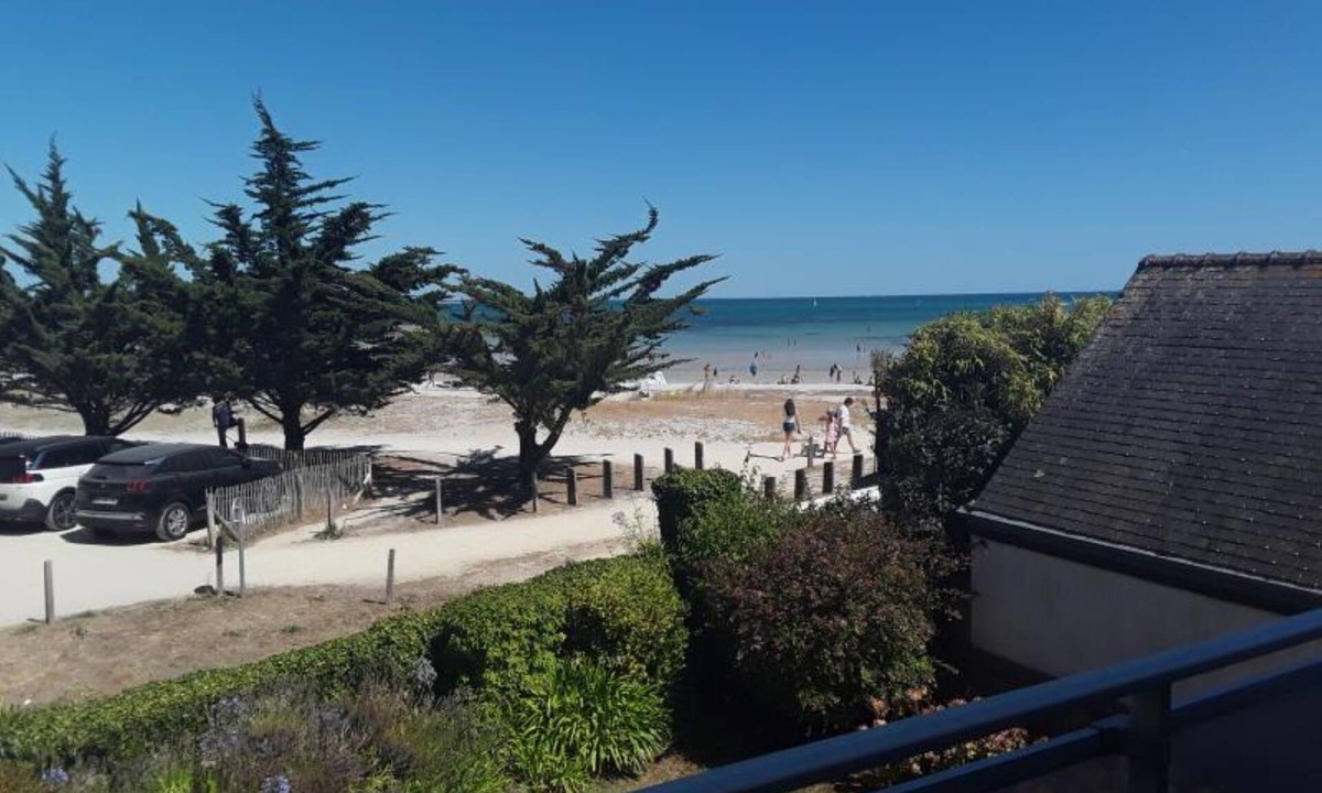 Ile-Tudy Apartment | Renovated apartment facing the beach