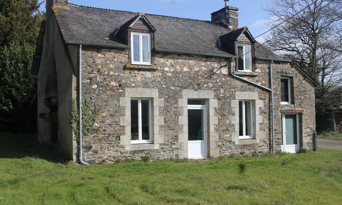 Saint-Maudan House | Rohan Brittany house near the Nantes Brest canal