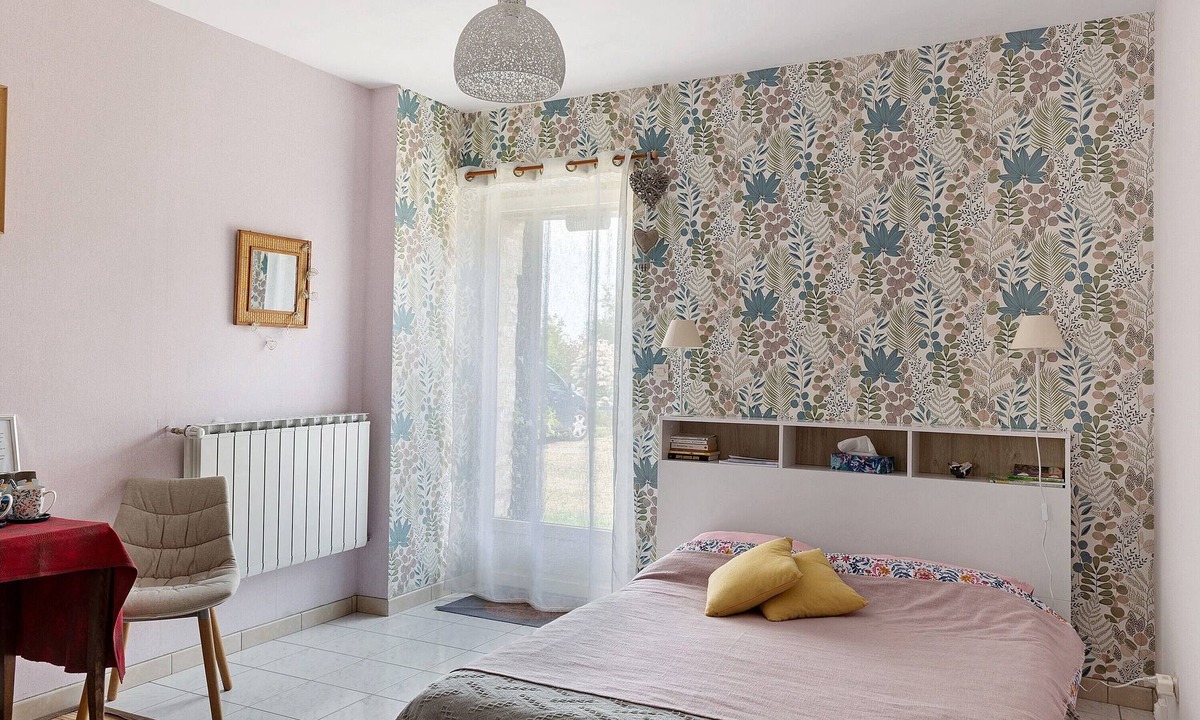 Durtal Bed & Breakfast | 'Romantic' Guest Room with Shared Garden and Wi-Fi