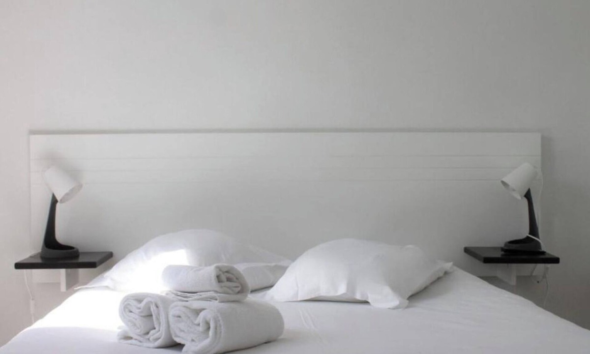Grandcamp-Maisy Hotel | Rustic French Stay | 6.2mi Isigny-Sur-Mer | Coastal Hikes | Pet-Friendly