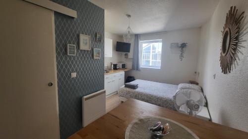 Madeleine-Champ de Mars Apartment | SCANDI NANTES 419