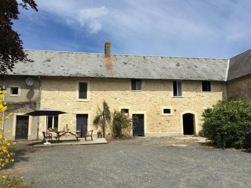 Osmanville House | Seaside Stay in Saint-Clément
