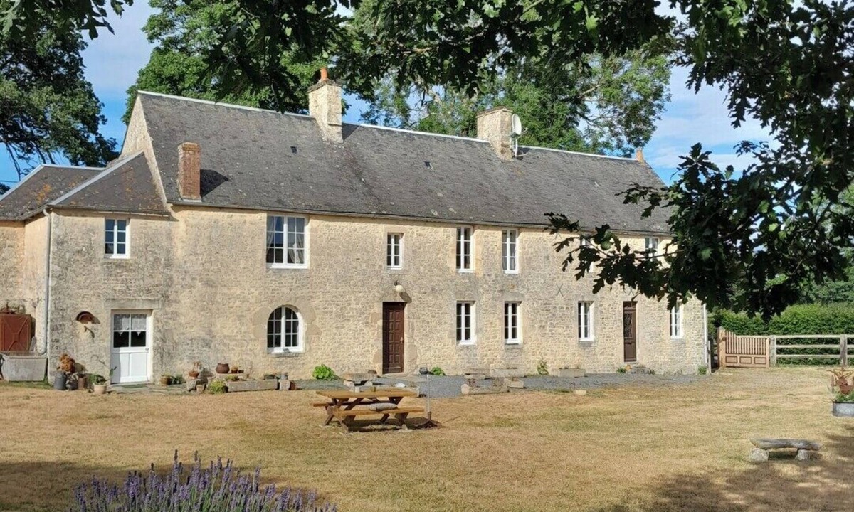 Etreham House | Self-catering cottage near Port-En-Bessin and the D-Day landing beaches