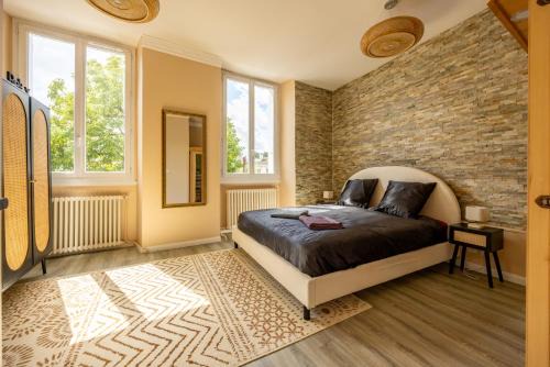 Bouguenais Apartment | Spacieux Haussmannien Standing - Sauna - 7 pers