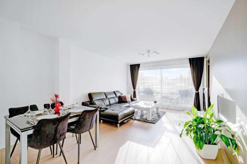 Charenton-le-Pont Apartment | Spacious Apartment- 3BR-6P - Charenton