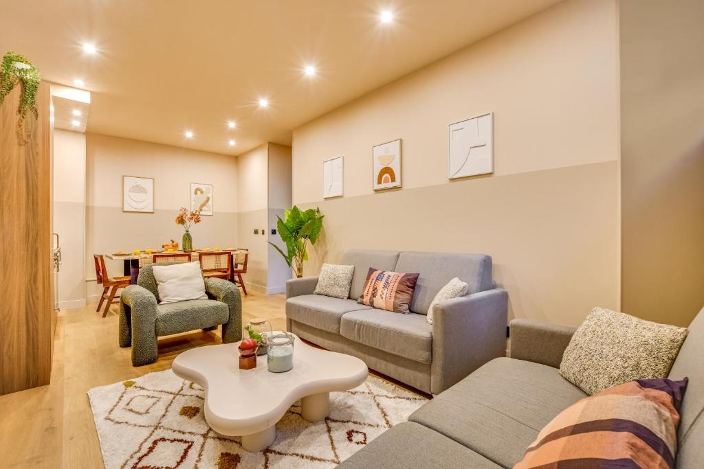 Gare Apartment | Spacious Apartment - 2BR 10P - Place d'Italie