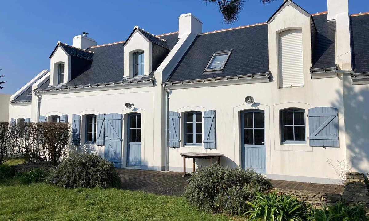 Bangor House | Spacious house near beach with garden in Bangor