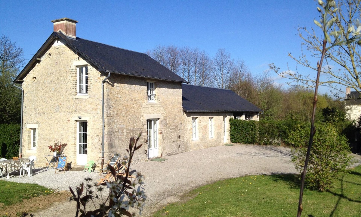 Bricqueville House | Spacious independent 90m2 4 people near the landing beaches