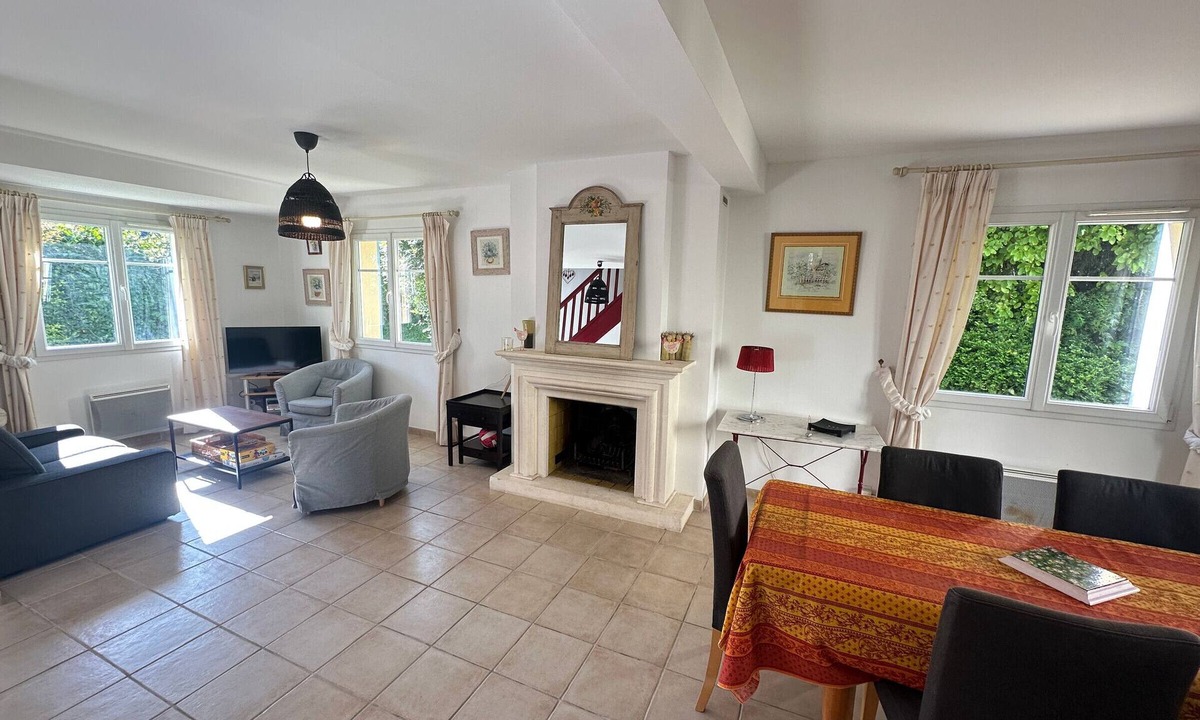 Villers-sur-Mer House | Spacious Villa Near Beach and Town Center with Large Private Garden