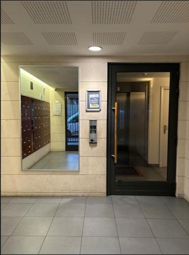 Clichy Apartment | Studio à 2 pas du métro