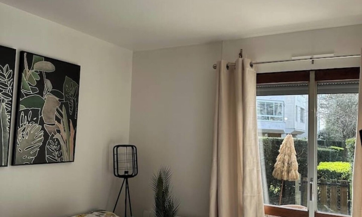 Le Chesnay Apartment | | Studio Premium & Cosy | Paris 20 minutes away |