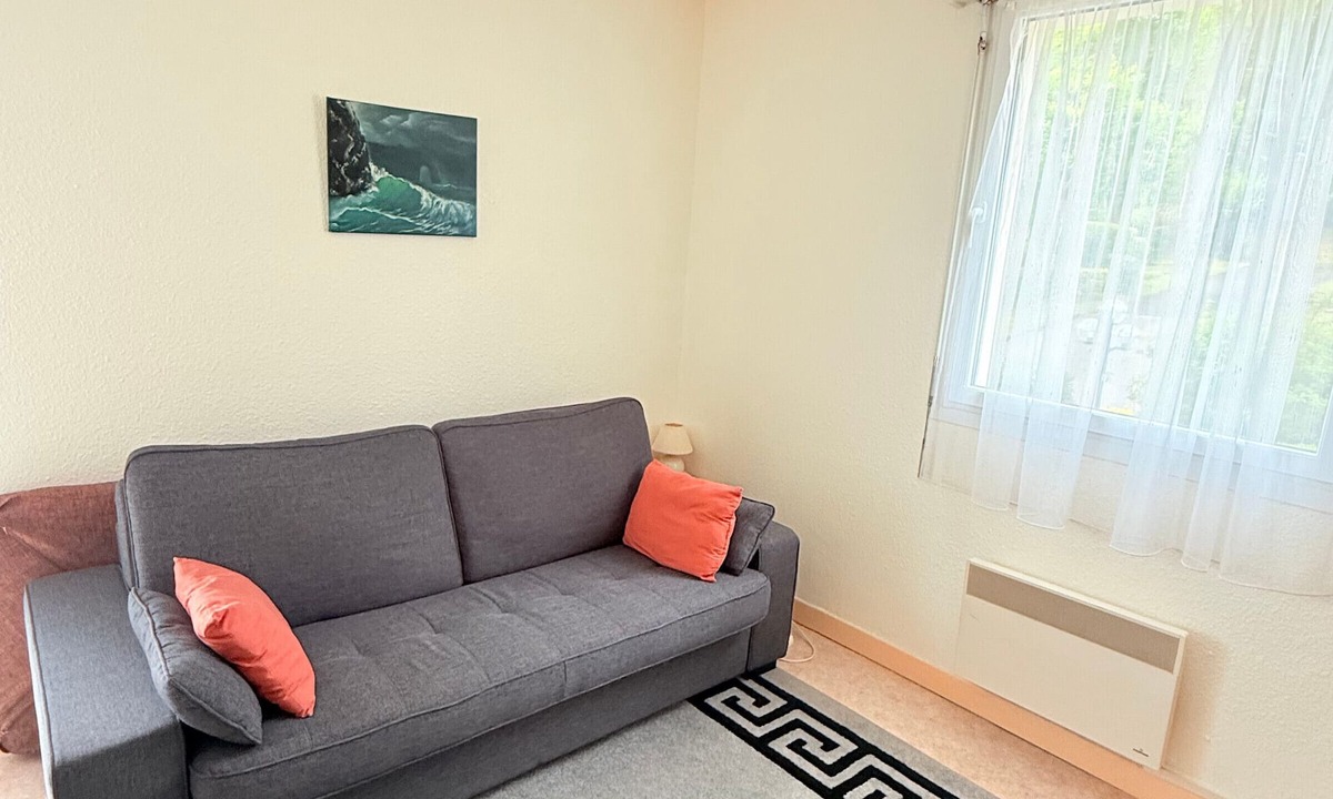 Villers-sur-Mer Apartment | Studio with balcony and parking near the beach