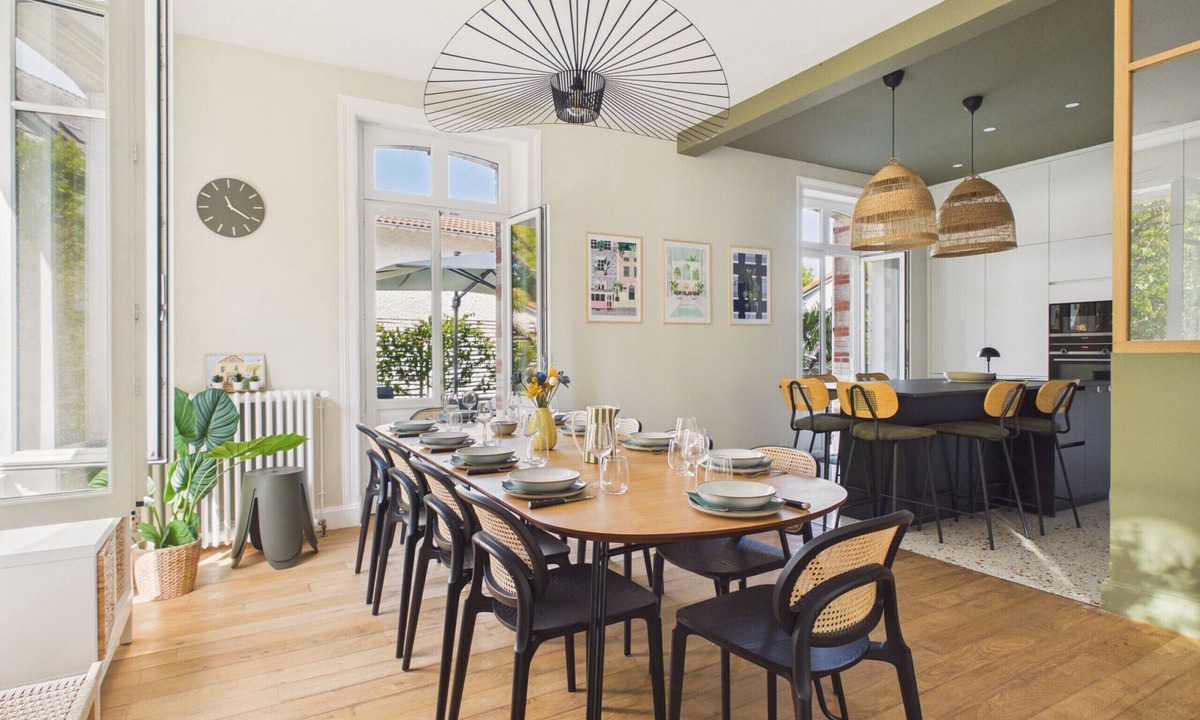 Pornichet House | Stunning house for 10, garden, walk everywhere