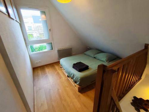 Quartier Bourg-l'Evesque - la Touche - Moulin du Comte Apartment | Suite Duplex Cosy Lorient 2 personnes - Parking et Terrasse