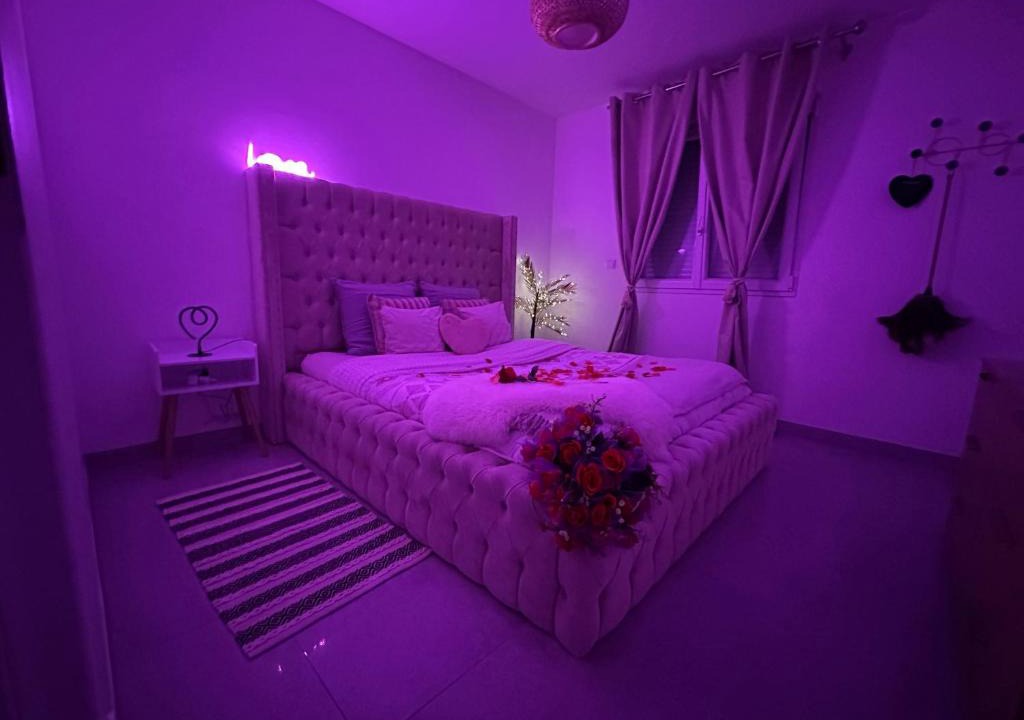 Freneuse Apartment | Suite Jacuzzi Giverny Paris