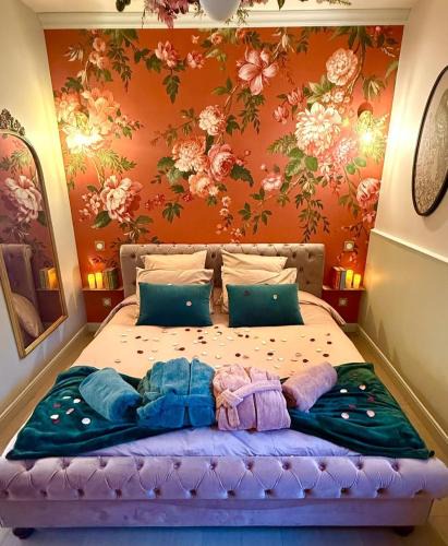 Manthelan House | Suite romantique Bridgerton, double balnéo et lit King Size